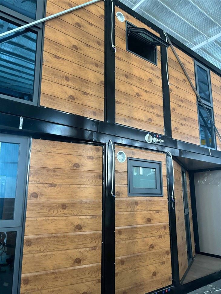 2-Story Double Wing Folding Container House 20FT high quality